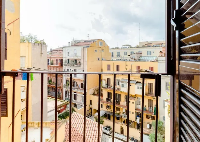 Vinylogy 5to Piano * Ρώμη